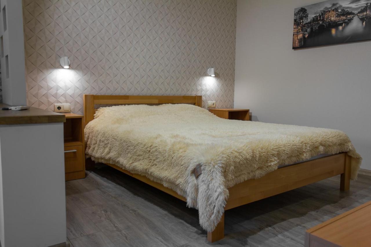 Уютная Vip-Студия В Центре. Vinnytsia Luaran gambar