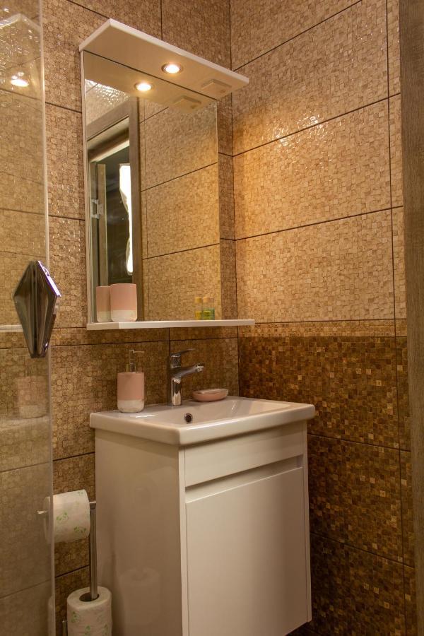 Уютная Vip-Студия В Центре. Vinnytsia Luaran gambar